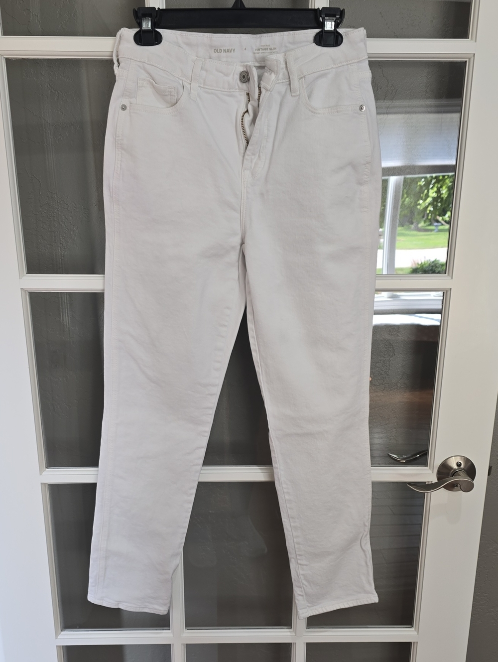 Old Navy White High-Rise Straight Jeans